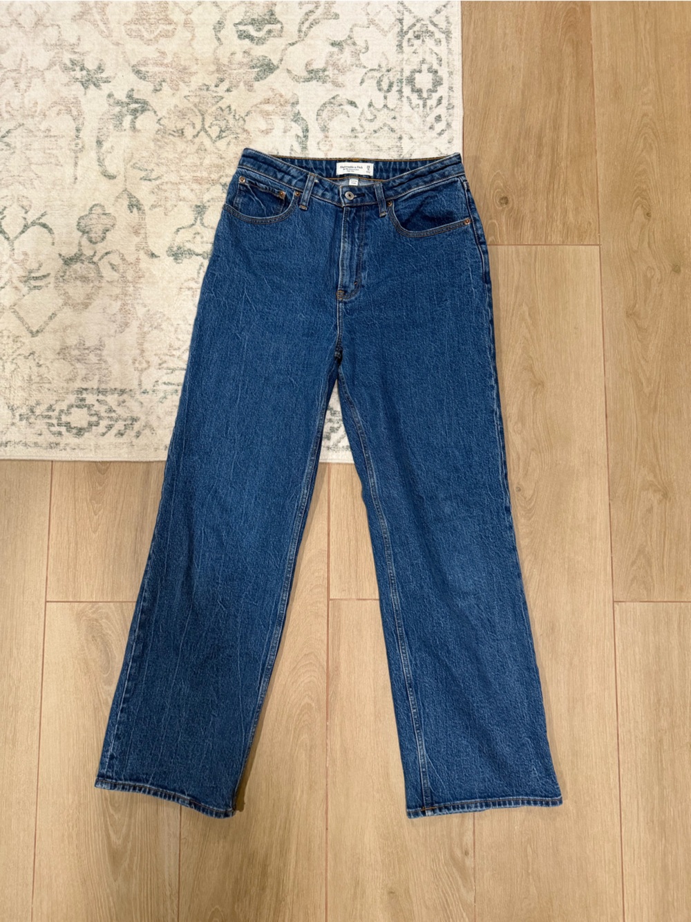 Abercrombie Curve Love 90s Relaxed Jeans – Blue | 29